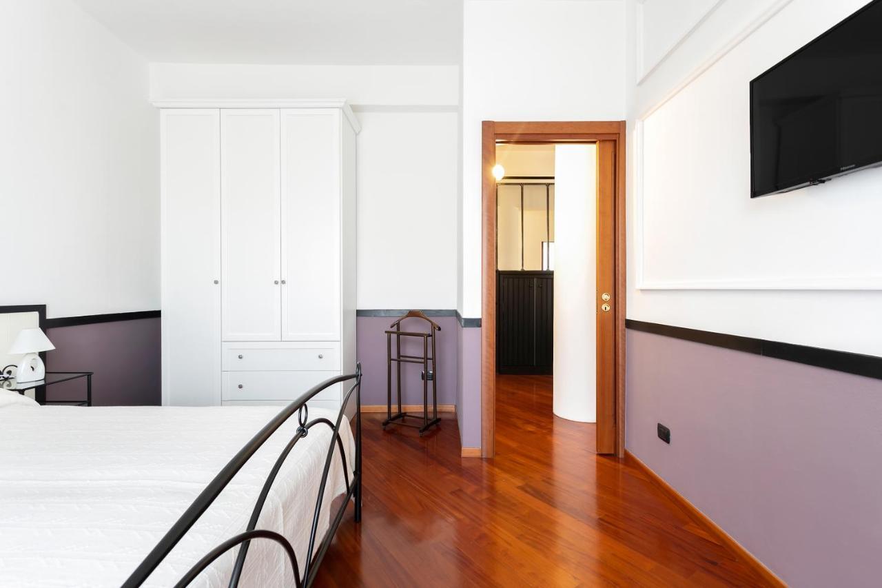 Santa Chiara Apartment By Myhomeinコモ エクステリア 写真