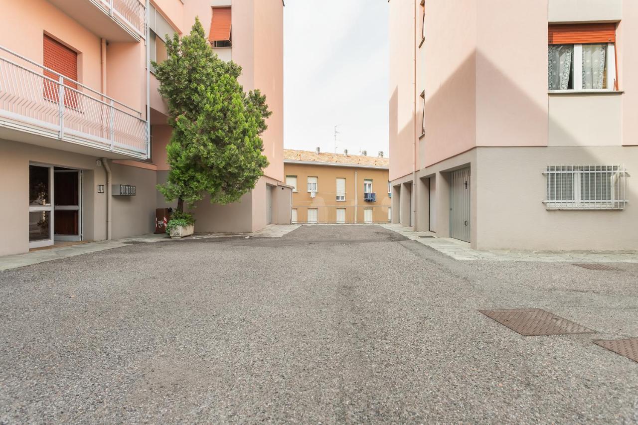 Santa Chiara Apartment By Myhomeinコモ エクステリア 写真